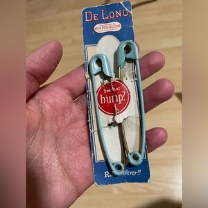 Vintage De Long Blue Safety Pins